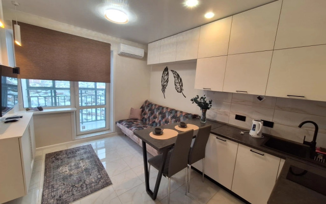 U Aeroporta Tolmachevo 3 Apartments