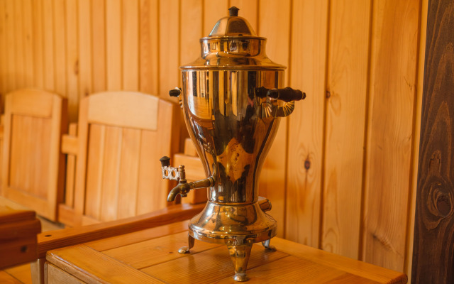 U Dachnyij Guest House