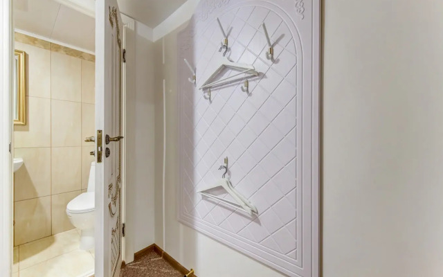Semeynye ApartPeydzh Na Kurlyandskoy Apartments