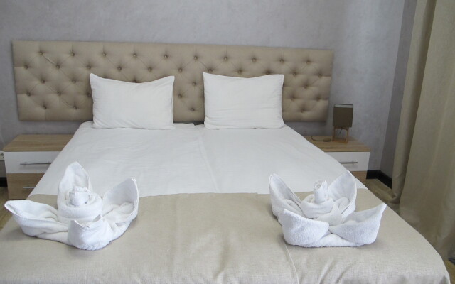 Na Bulvare Nadezhd 4/3 Apartments