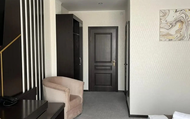 Hotel Shahristan