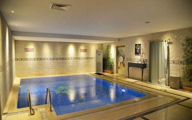 The Bostanci Hotel