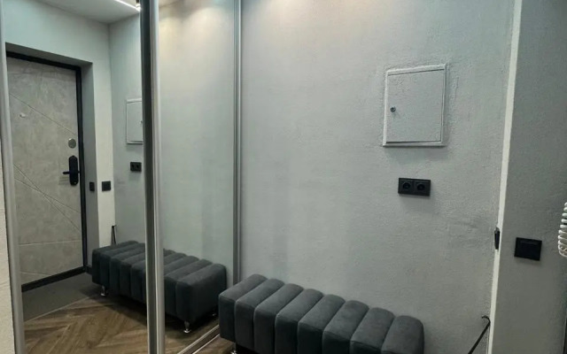 Квартира на Конституции 5/1