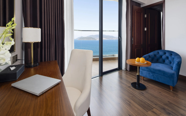 Отель Best Western Premier Marvella Nha Trang