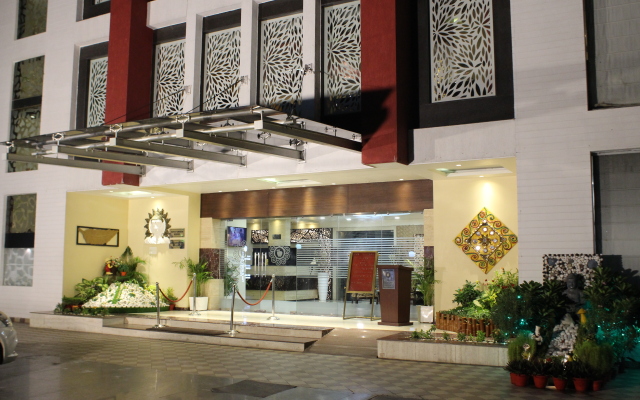 The Golden Apple Hotel