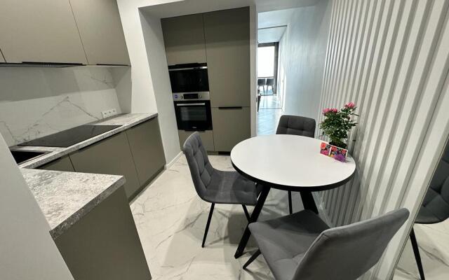 Studiya Na 20-Om Etazhe Flat