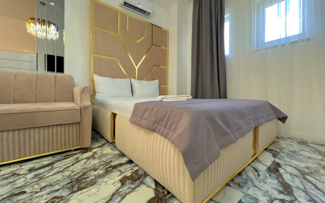 Ranovskiy Park Manhattan Hotel