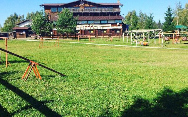 Rancho Hotel