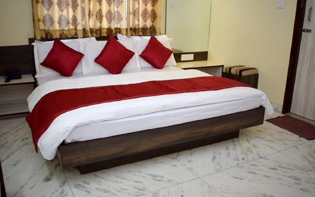 Shivansh Inn by Sky Stays Hotel
