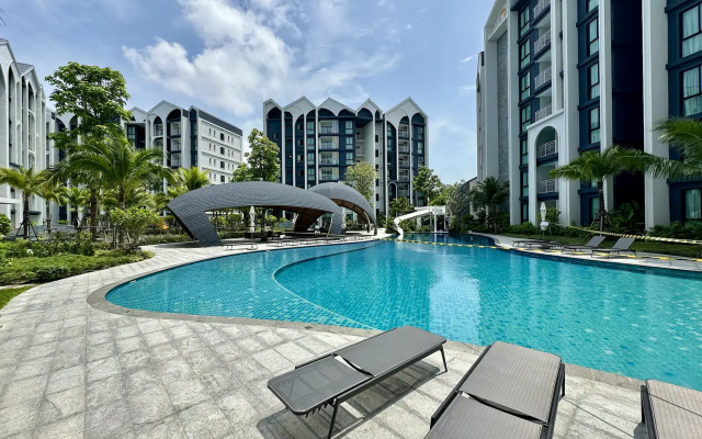 The Titie Halo1 Apartments
