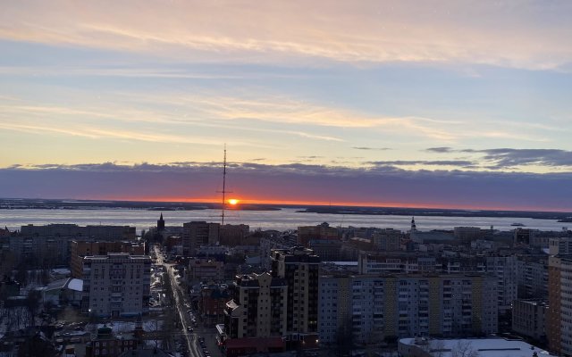 Zelyonaya Kvartira S Potryasayuschim Vidom Apartments