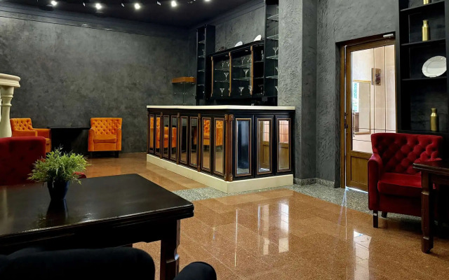 Bridge  Hotel