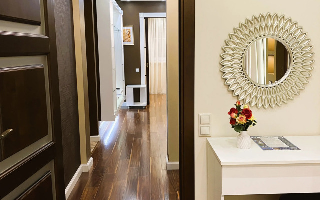 Квартира Уютная в Тихом Центре на Роз 65 10 Минут до Моря