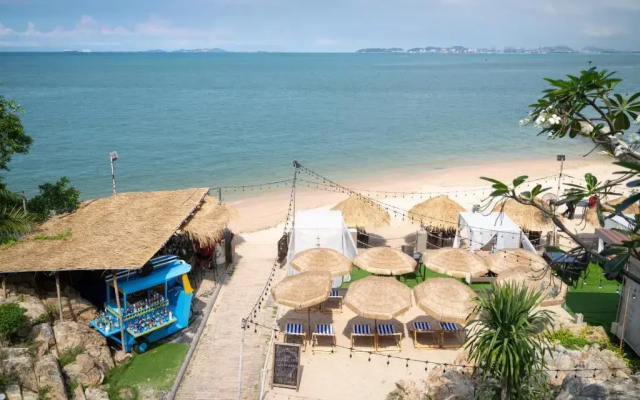 Golden Tulip Pattaya Beach Resort