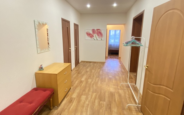 3 Komnatnaya Kvartira Naprotiv Akvaparka Flat