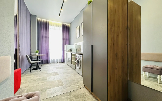 Sky Loft Studio 17 etazh Flat