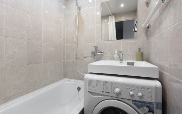 V Yasenevo Flat