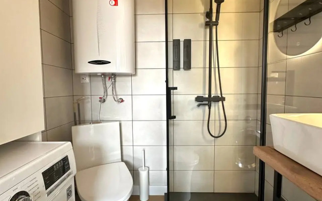 Eko s Basseynom Guest House