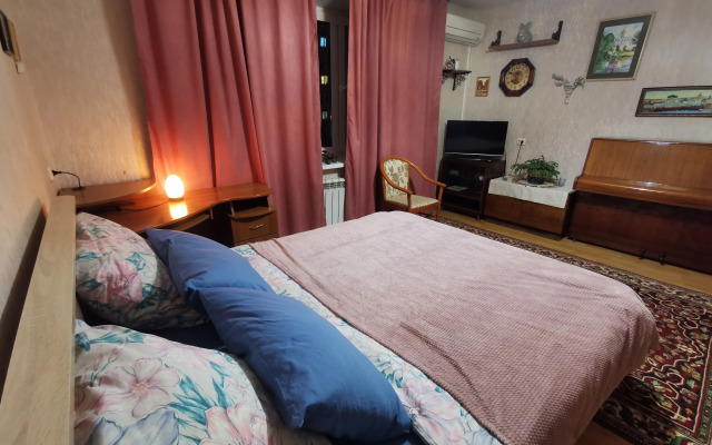 V Tsentre S Konditsionerom I Pianino Flat