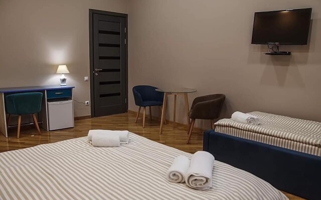 DanaEVA Hotel