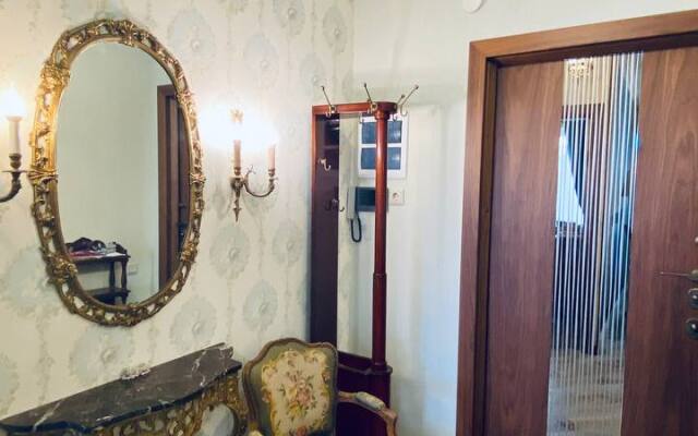Na Vasilyevskom Ostrove Flat