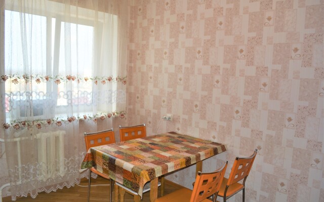 Na Naugorskom Shosse 76 Apartments