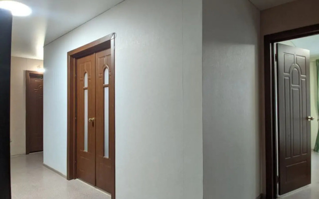 Na Ulitse Andreya Ado 16 Flat