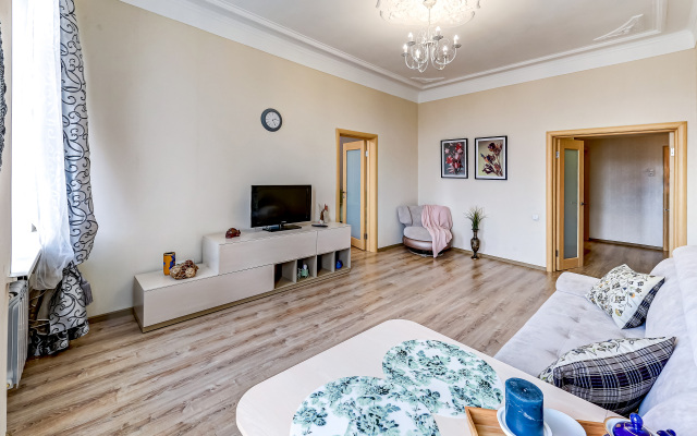 Raiskie Prostory Ligovskogo Apartments