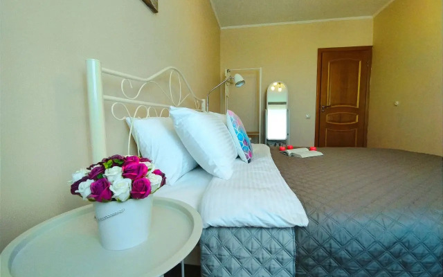 Uyutnye Dvuhkomnatnye s Krasivymi Zakatami Apartments
