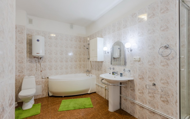 Апартаменты SpbStay на Вознесенском проспекте 3-5