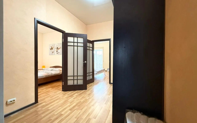 Квартира Двухкомнатная эконом на Тульской 76