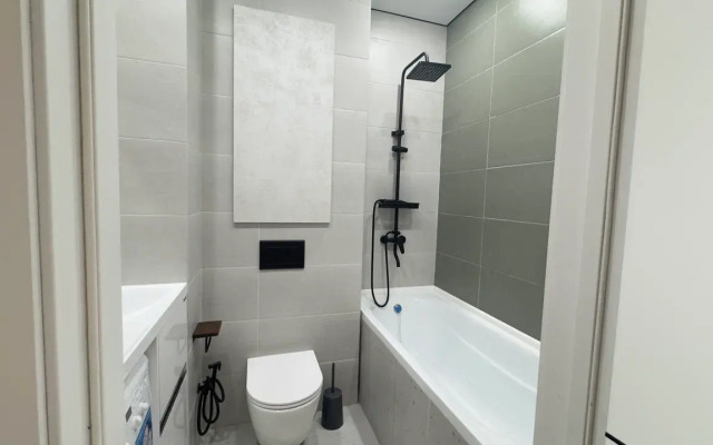 S Dizajnerskim Remontom Vblizi Ippodroma Flat