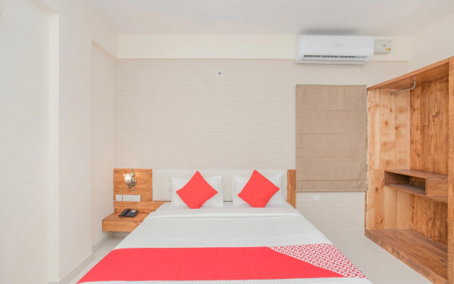 Отель Dollars Nest