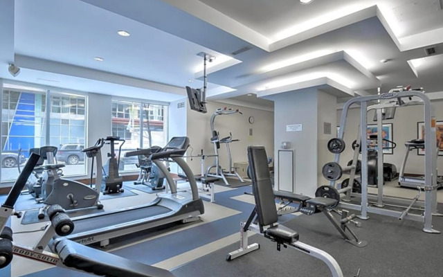 Simcoe Downtown Condos Apartment Hotel