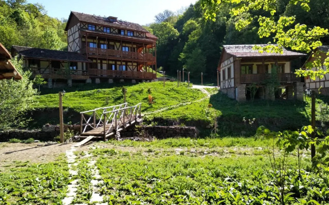 EcoKayan Hotel