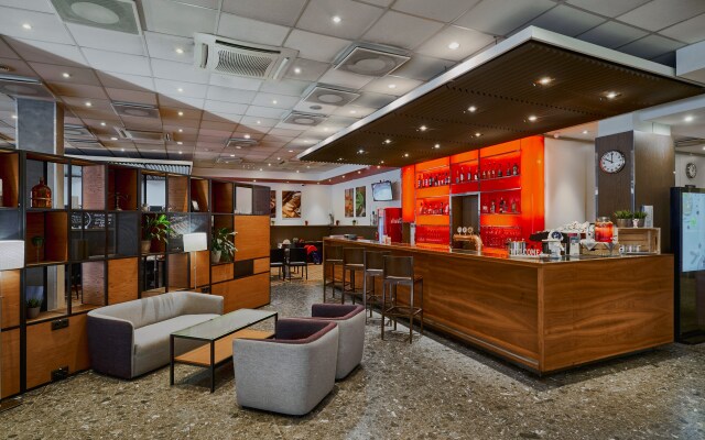Cosmos Ekaterinburg Hotel