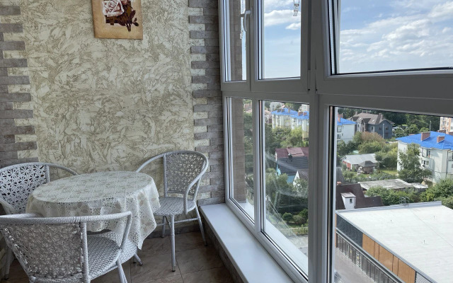 Ryadom s Parkom Maksa Ashmana Apartment