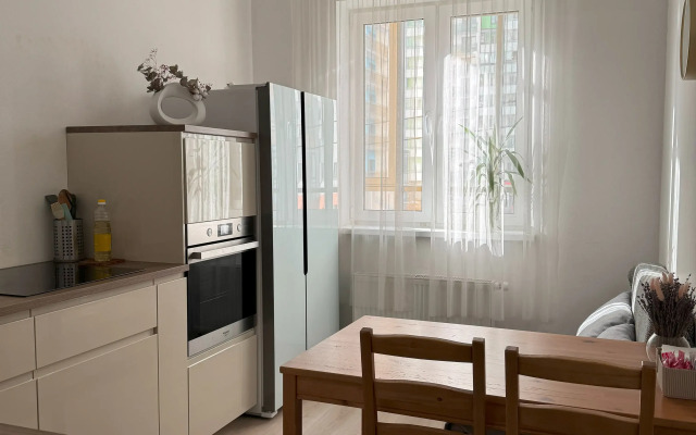 Квартира Уютная 1-к 10 мин от Комендантского