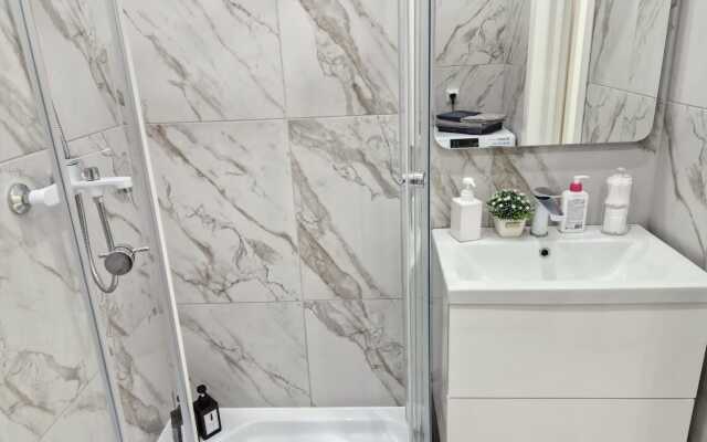 Квартира Родионова 202/2-20