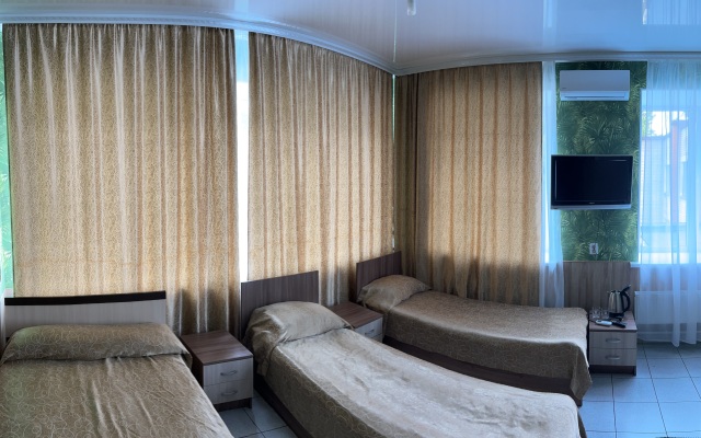 Favorit Hotel