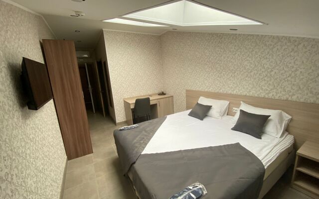 Karavan Hotel