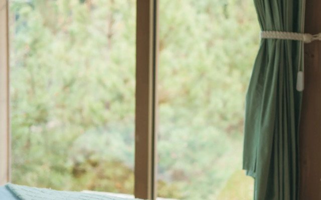 Частный дом с баней и чаном у воды и леса