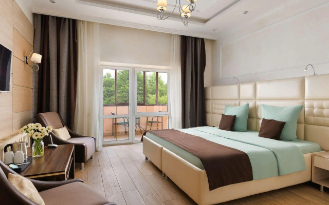 Bon Voyage 2 Korpus Hotel