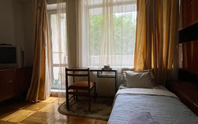 Na Akademika Baykova Ulitsa 17/2 Flat