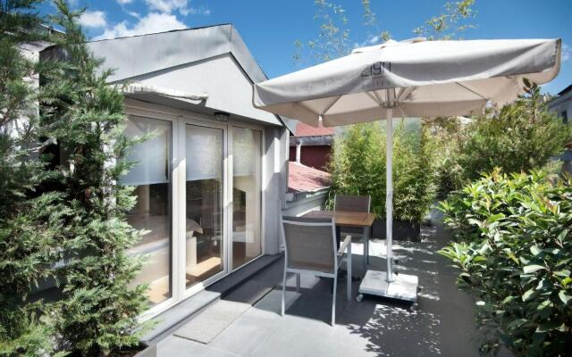 Nuru Ziya Residence