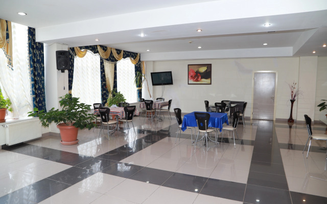 Arena Gusar Hotel