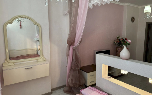 Квартира 467 Двухкомнатная с балконом, 15 мин до моря