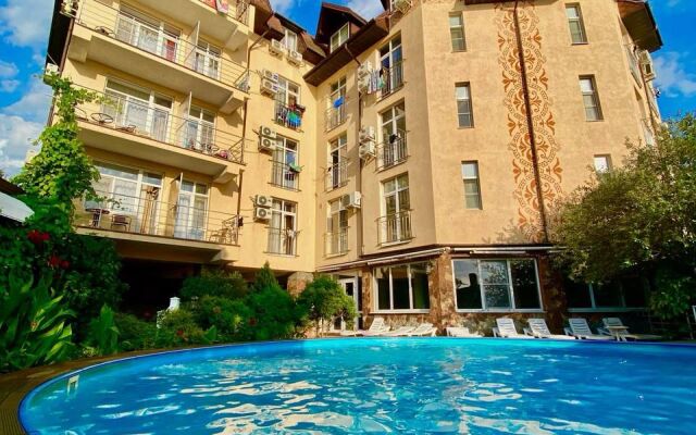 Hotel Lamore