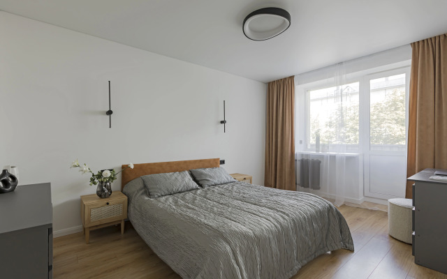 S Dizaynerskim Remontom Na Krasnoy Flat