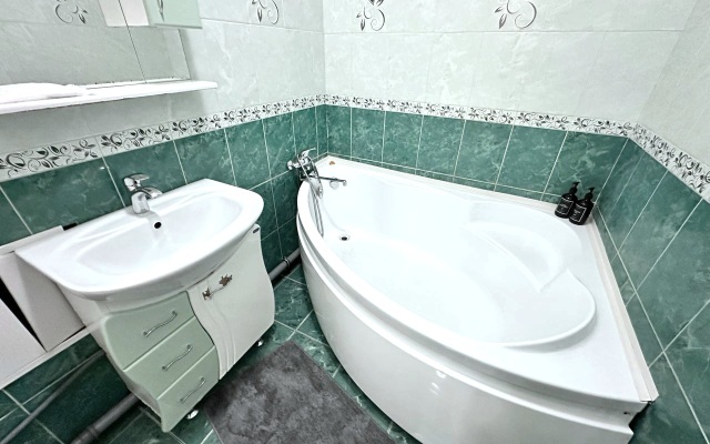 Квартира трехкомнатная в центре на Весенней